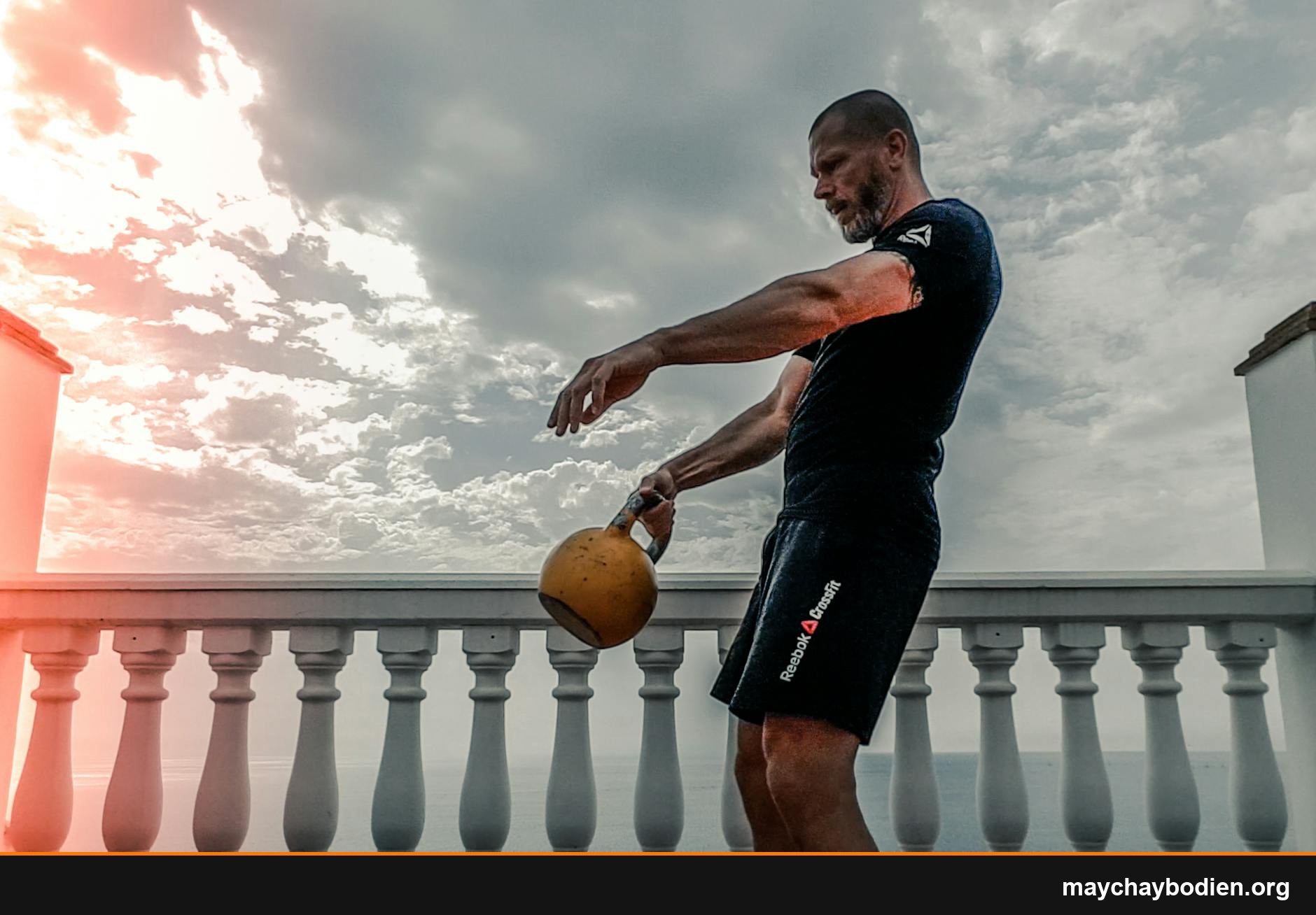 tạ kettlebell có tốt không hướng dẫn