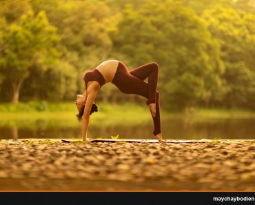 tập yoga buổi sáng có lợi ích gì