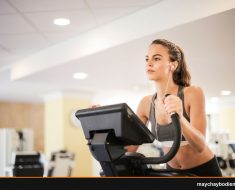 máy chạy bộ và máy elliptical khác nhau như thế nào