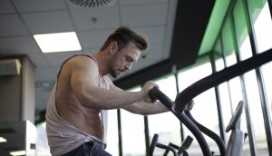 tập thể dục lúc đói có hiệu quả không