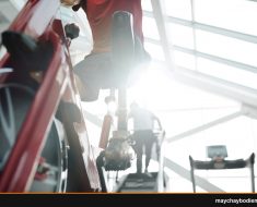 xe đạp tập cho người thoát vị đĩa đệm