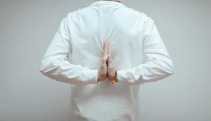 yoga kundalini là gì có nguy hiểm không